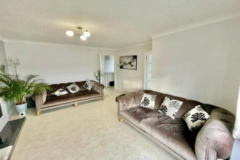 2 bedroom maisonette for sale, Sandringham Road, Potters Bar EN6