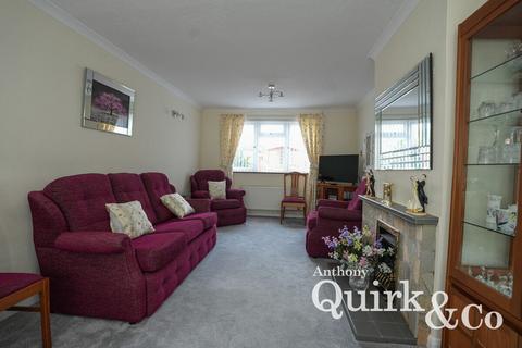 3 bedroom terraced house to rent, Crammavill Street, Grays, RM16
