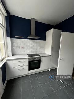 2 bedroom flat to rent, Widdenham Road, London, N7