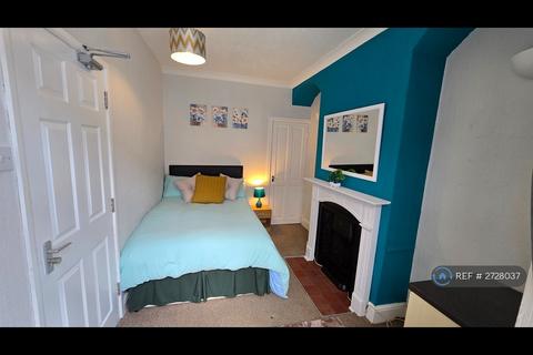 1 bedroom in a house share to rent, Kimberley Road, Newcastle-Under-Lyme, ST5