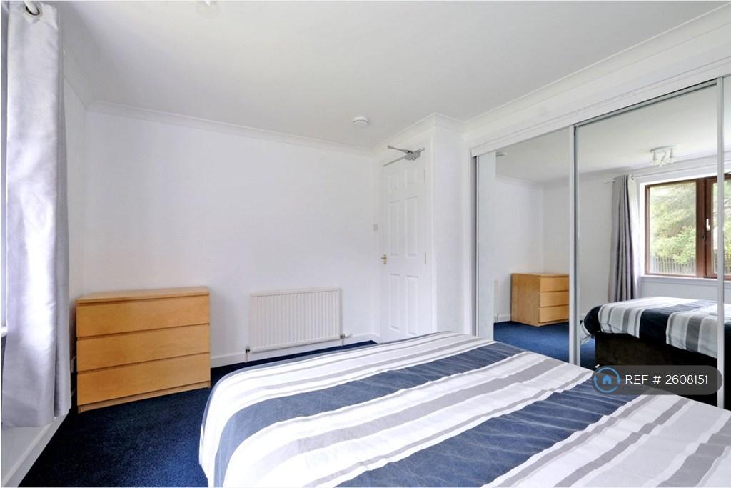 Double Bedroom 1