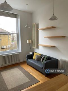 1 bedroom flat to rent, Fyfield Road, London, SW9