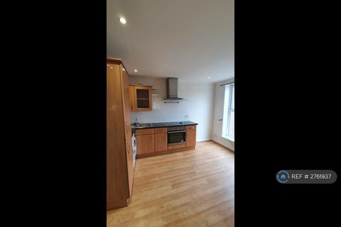 1 bedroom flat to rent, Grassendale Court, Liverpool, L19