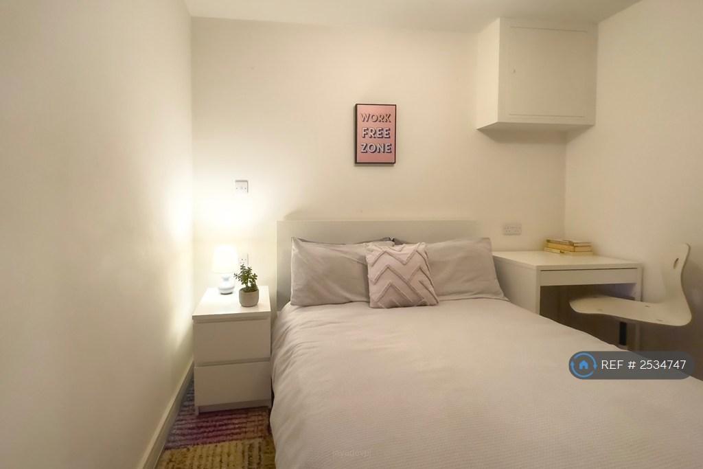 New Double Bed With Dreamcatcher Mattress