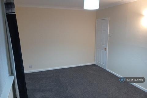 2 bedroom flat to rent, St.Keverne Square, Newcastle Upon Tyne, NE5