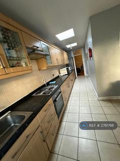 1 bedroom in a house share to rent, Lawrence Road, London, E6