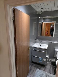 2 bedroom flat to rent, Lochrin Place, Edinburgh, EH3