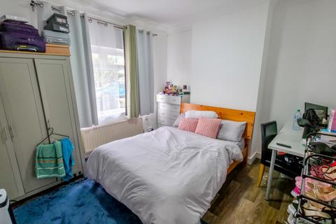 3 bedroom terraced house for sale, Llanover Road, Plumstead, London, SE18