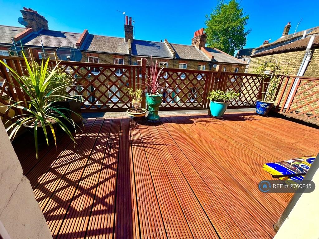 Private Deck