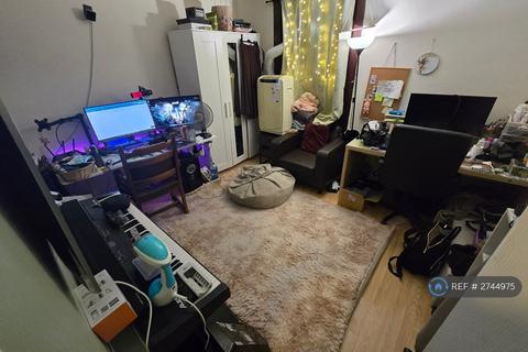 3 bedroom terraced house to rent, Grays, Grays, RM17