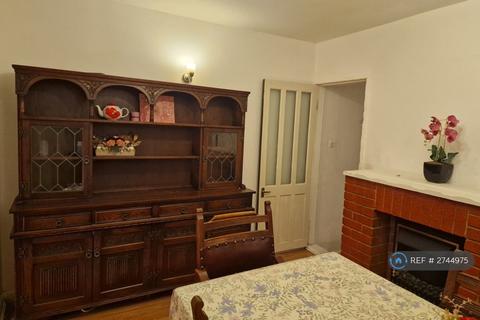 3 bedroom terraced house to rent, Grays, Grays, RM17