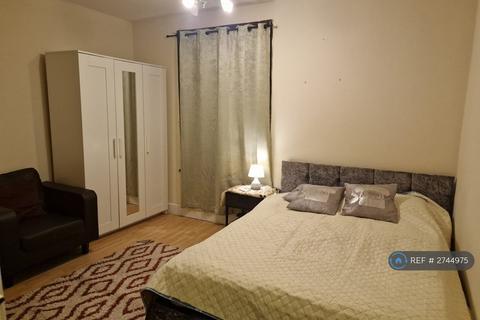 3 bedroom terraced house to rent, Grays, Grays, RM17