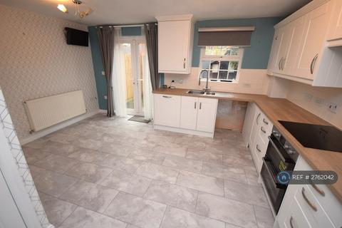 5 bedroom terraced house to rent, Coton Park Drive, Rugby, CV23