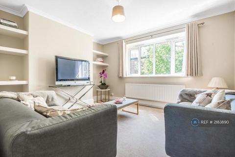 4 bedroom flat to rent, St. John's Drive, London, SW18