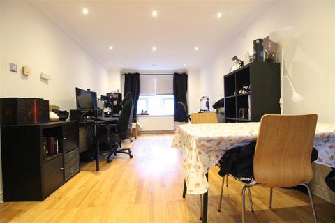 1 bedroom apartment to rent, 2a Lorne Road, London E17