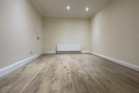 2 bedroom flat to rent, Burnley Road, London NW10