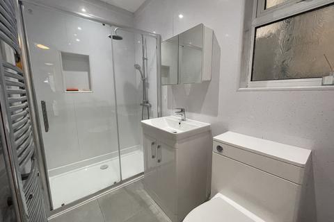 2 bedroom flat to rent, Burnley Road, London NW10