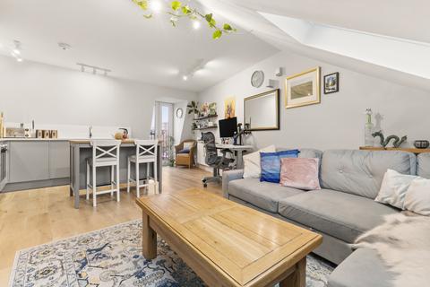 1 bedroom apartment for sale, Hoyle Road, SW17
