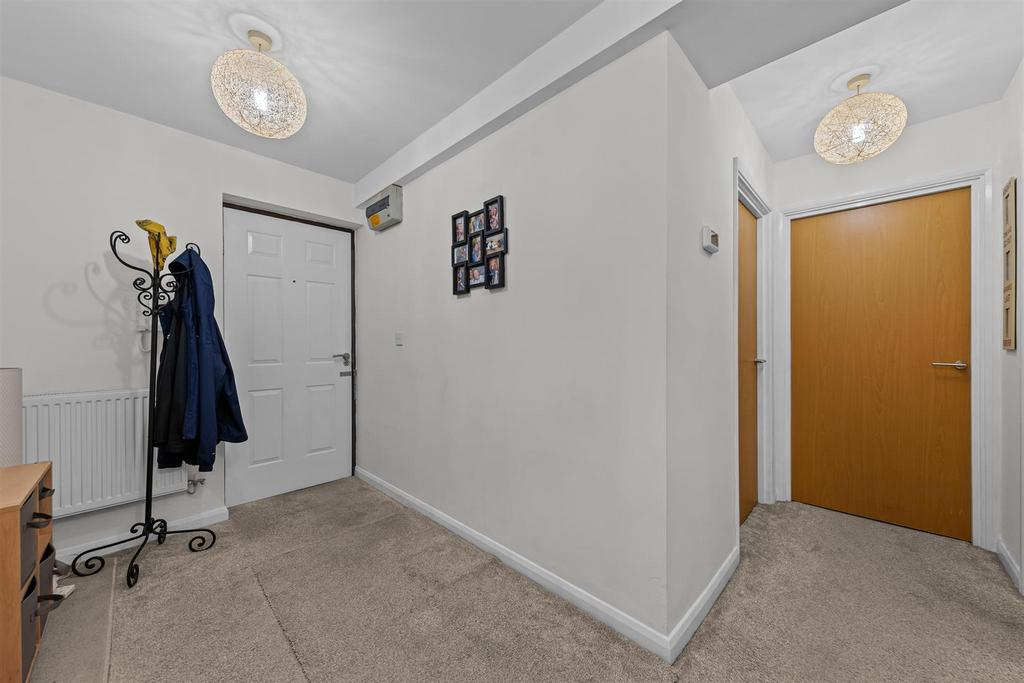 28 Berrington Gr Web10.jpg