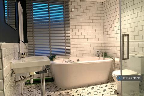 2 bedroom flat to rent, Highbury, London, N5