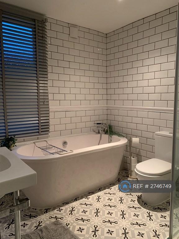 Deep Bath Well-Appointed Bathroom