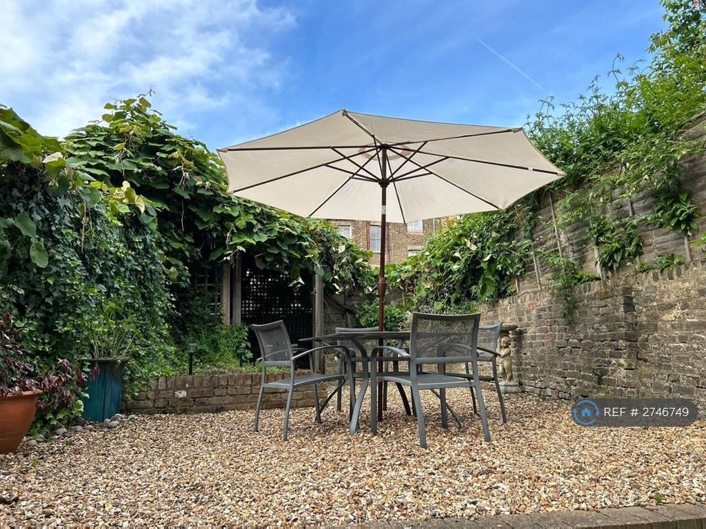 A Contemporary Garden Flat With Style
