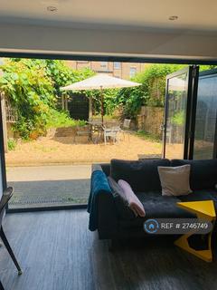2 bedroom flat to rent, Highbury, London, N5