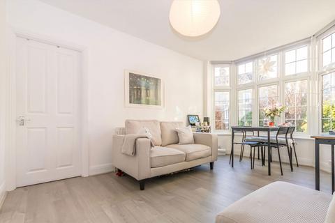 2 bedroom flat to rent, Surbiton Crescent, Kingston Upon Thames KT1