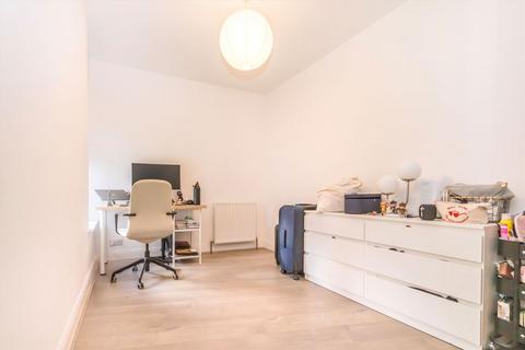 2 bedroom flat to rent, Surbiton Crescent, Kingston Upon Thames KT1