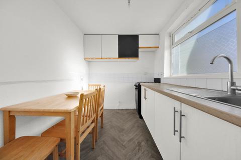 2 bedroom flat for sale, Church Hill, West Court Church Hill, E17
