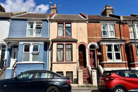4 bedroom terraced house for sale, Castle Avenue, Rochester