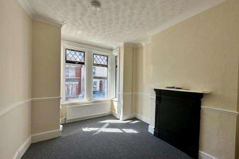 4 bedroom terraced house for sale, Castle Avenue, Rochester