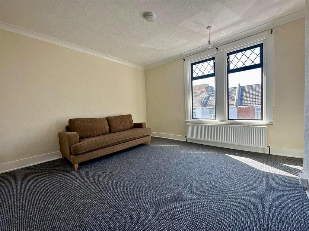 Thumbnail Bedroom 2.jpg