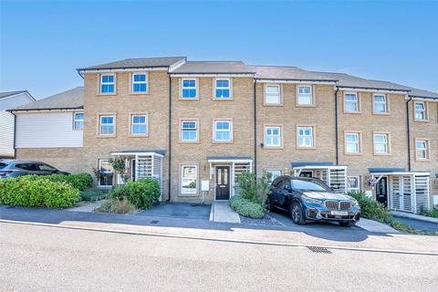 4 bedroom terraced house to rent, Dale Street, Dartford, Kent, DA1