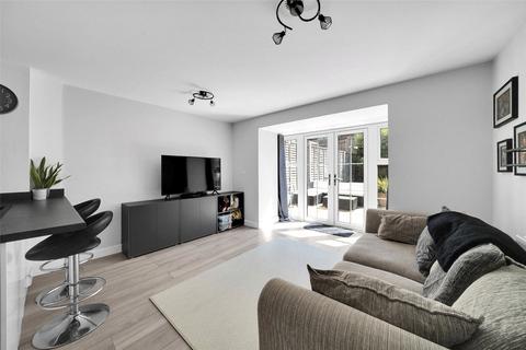 4 bedroom terraced house to rent, Dale Street, Dartford, Kent, DA1
