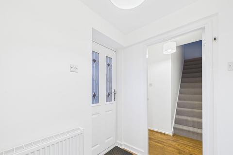 3 bedroom semi-detached house to rent, Stour Road, Manchester M29