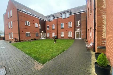 2 bedroom flat to rent, The Courtyard, Castle Brewery, Newark, NG24