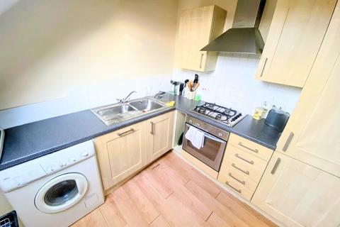 2 bedroom flat to rent, The Courtyard, Castle Brewery, Newark, NG24