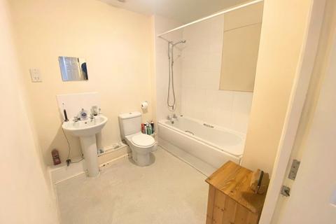2 bedroom flat to rent, The Courtyard, Castle Brewery, Newark, NG24