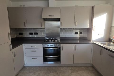 2 bedroom flat to rent, Springfield Gardens, Parkhead, Glasgow, G31