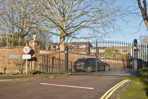 2 bedroom apartment for sale, Vale Road, Weybridge, KT13