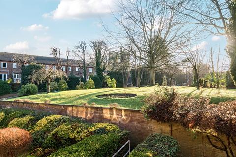 2 bedroom apartment for sale, Vale Road, Weybridge, KT13