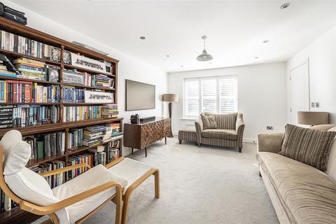 5 bedroom detached house for sale, Osprey Drive, St. Albans
