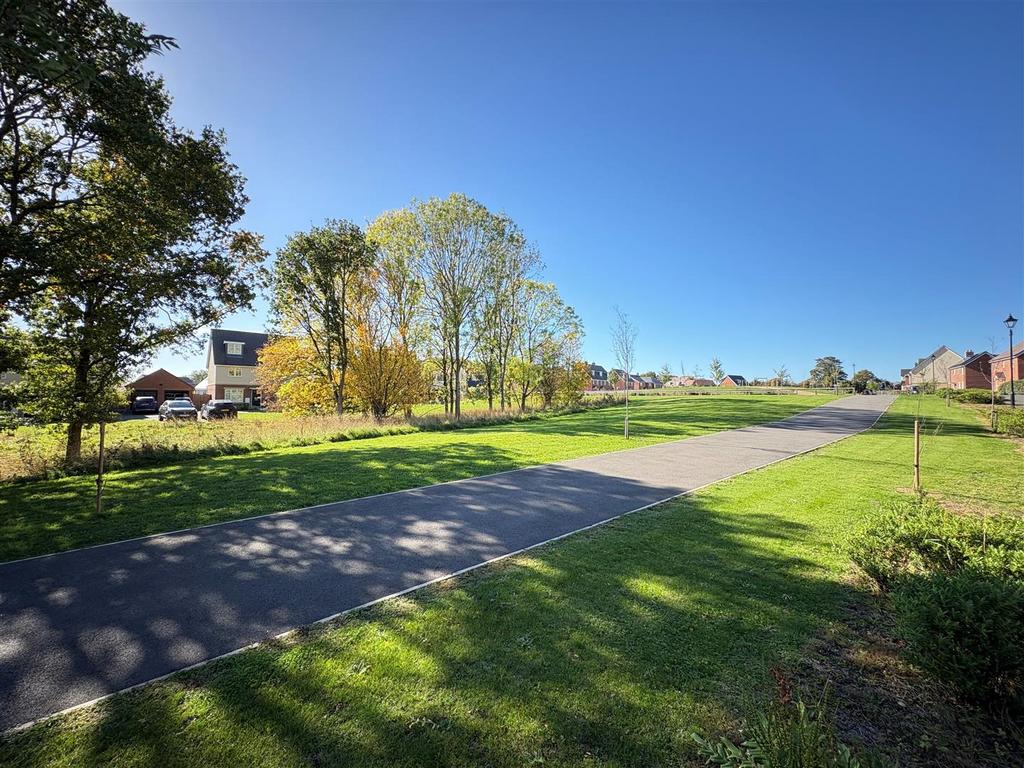 064 Osprey Drive - External 1.jpg