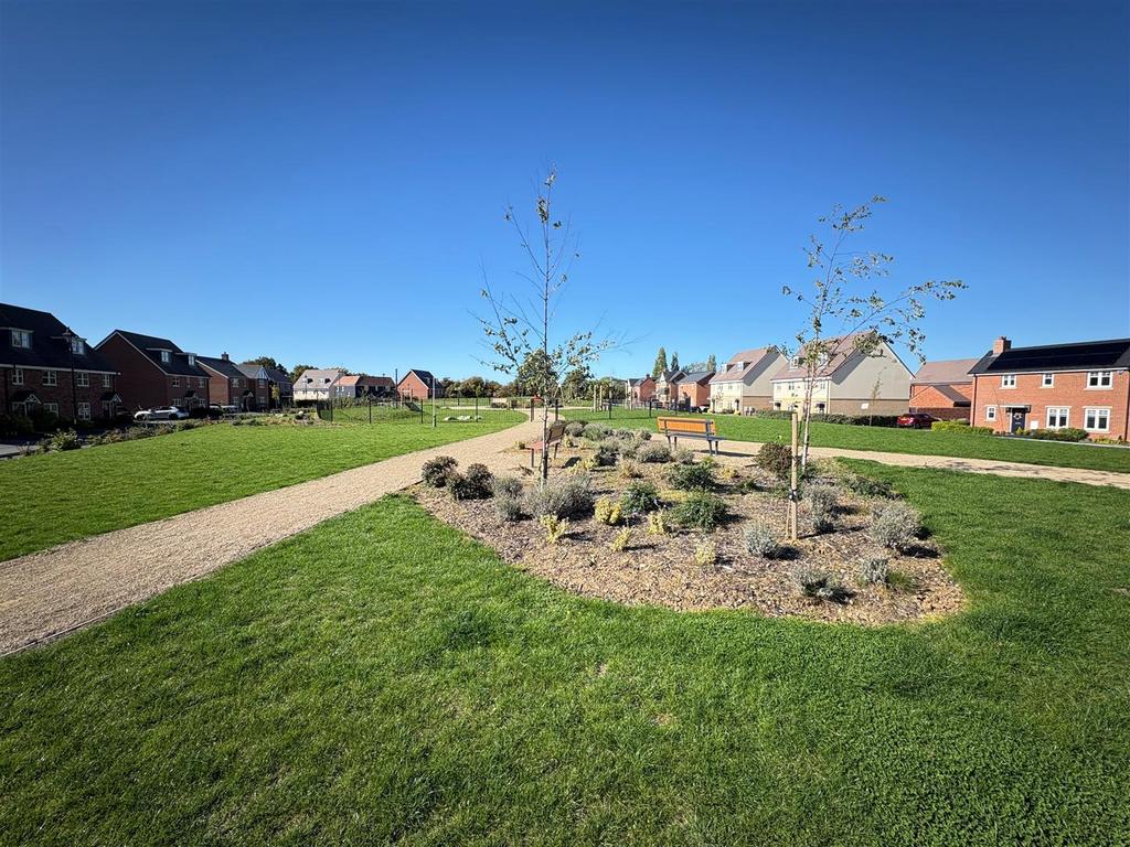 064 Osprey Drive - External 2.jpg