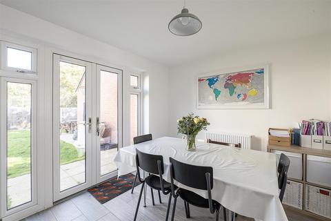5 bedroom detached house for sale, Osprey Drive, St. Albans