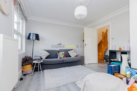1 bedroom flat to rent, Roden Street, London N7