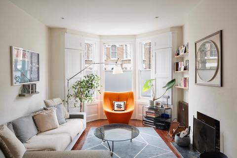 3 bedroom terraced house for sale, Chantrey Road, London SW9