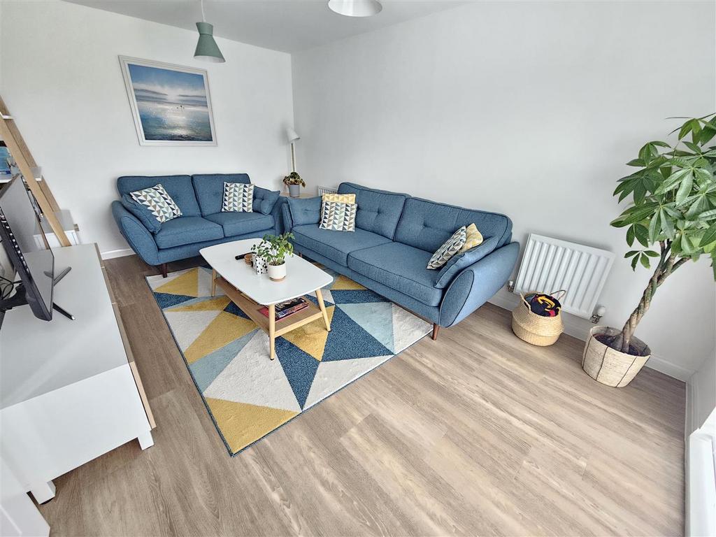 Sitting Room (2).jpg
