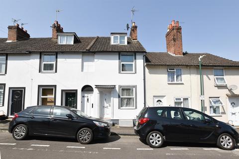 2 bedroom terraced house to rent, Orchard Street, Maidstone